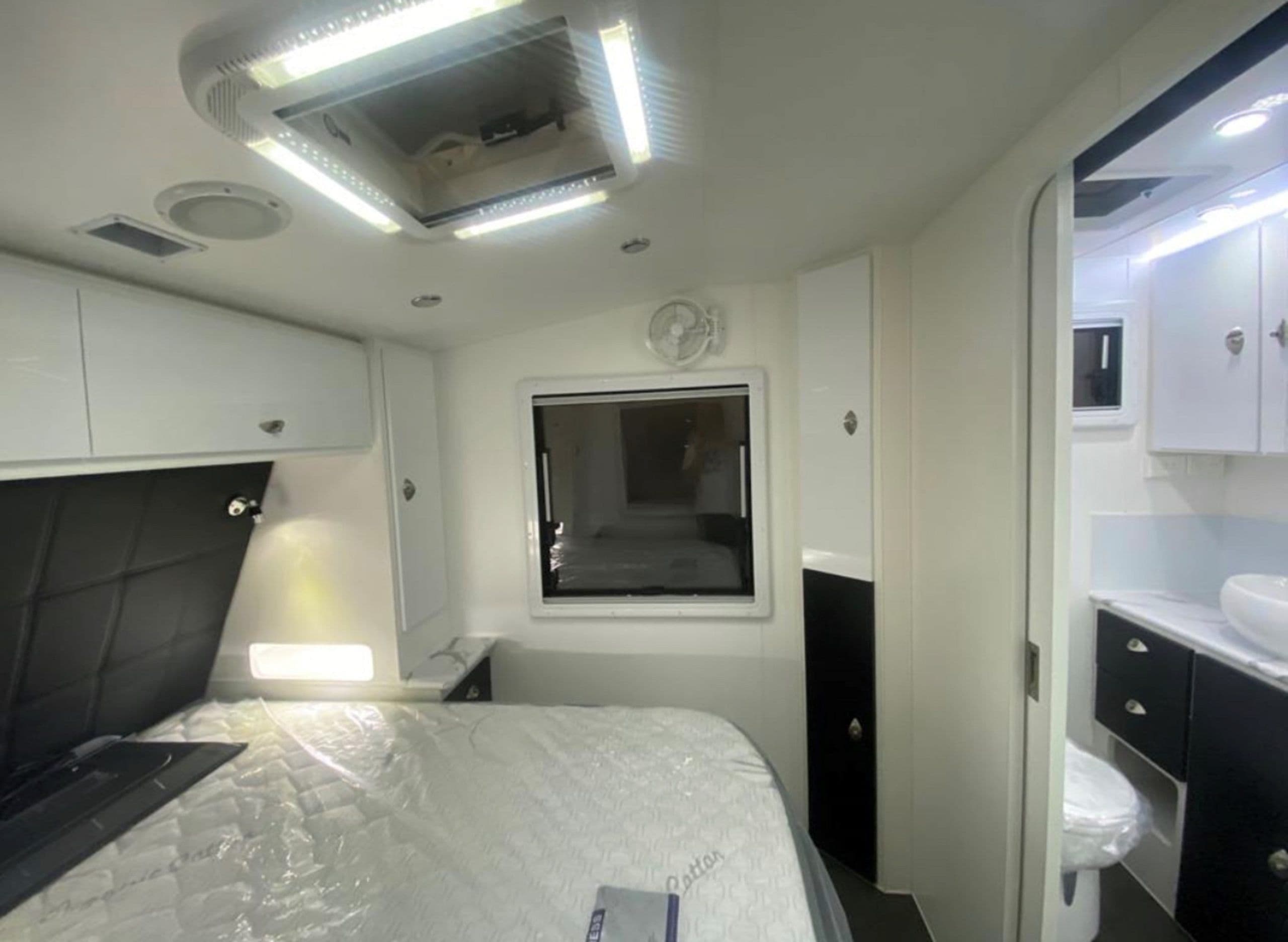 Summit — Bedroom — mirror to ensuite