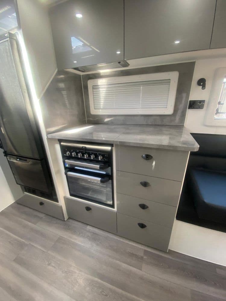 Summit — Stove — full oven & griller