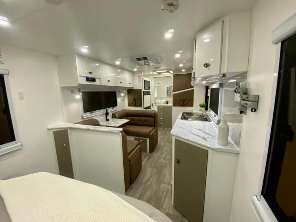 Valley — Looking aft to the ensuite