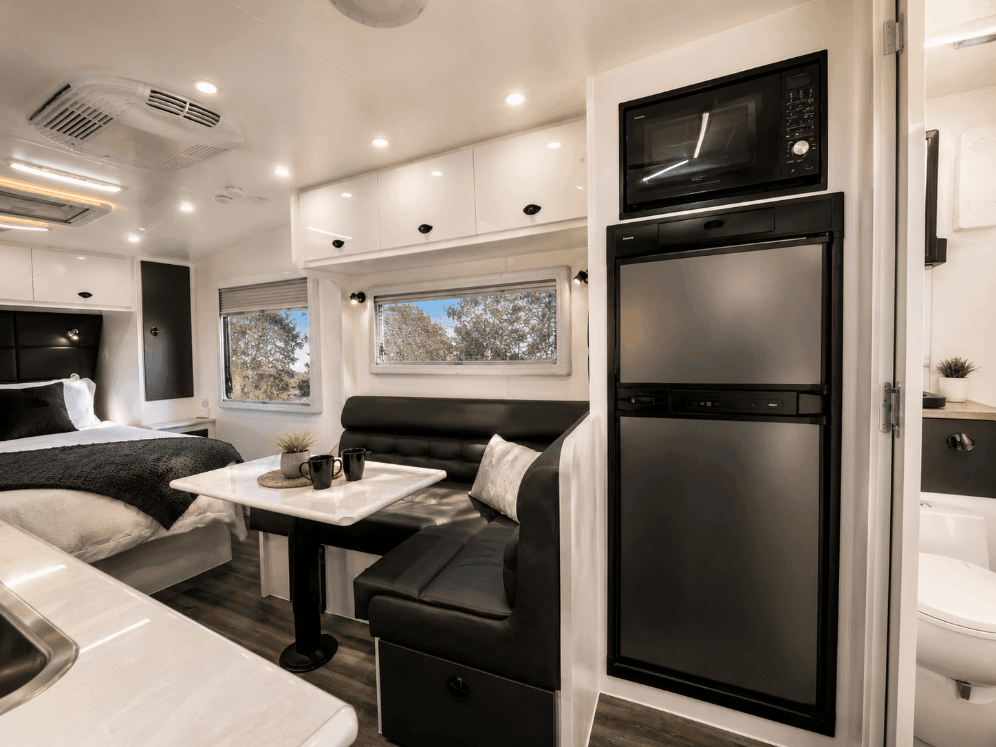 Viking — Fridge, microwave and café lounge