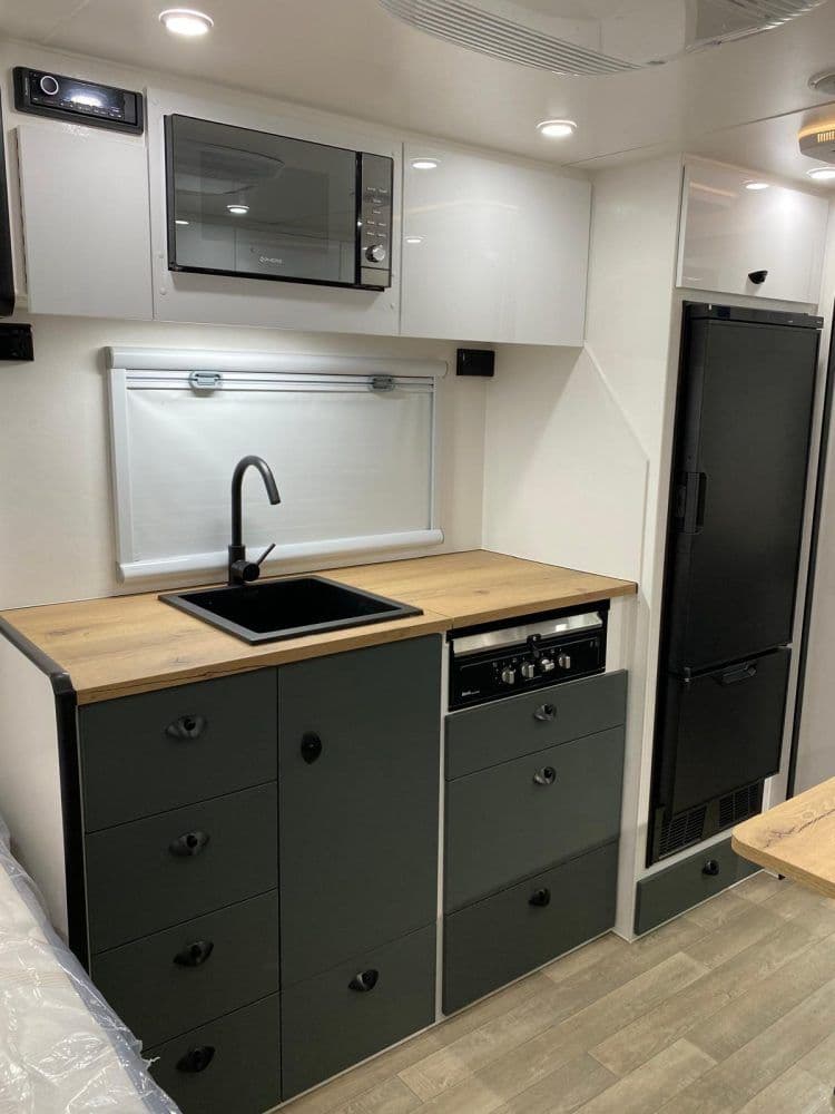 Viking — Kitchen — recessed stove, black sink